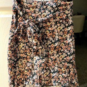 Abercrombie Ruffle Hem Mini Skirt